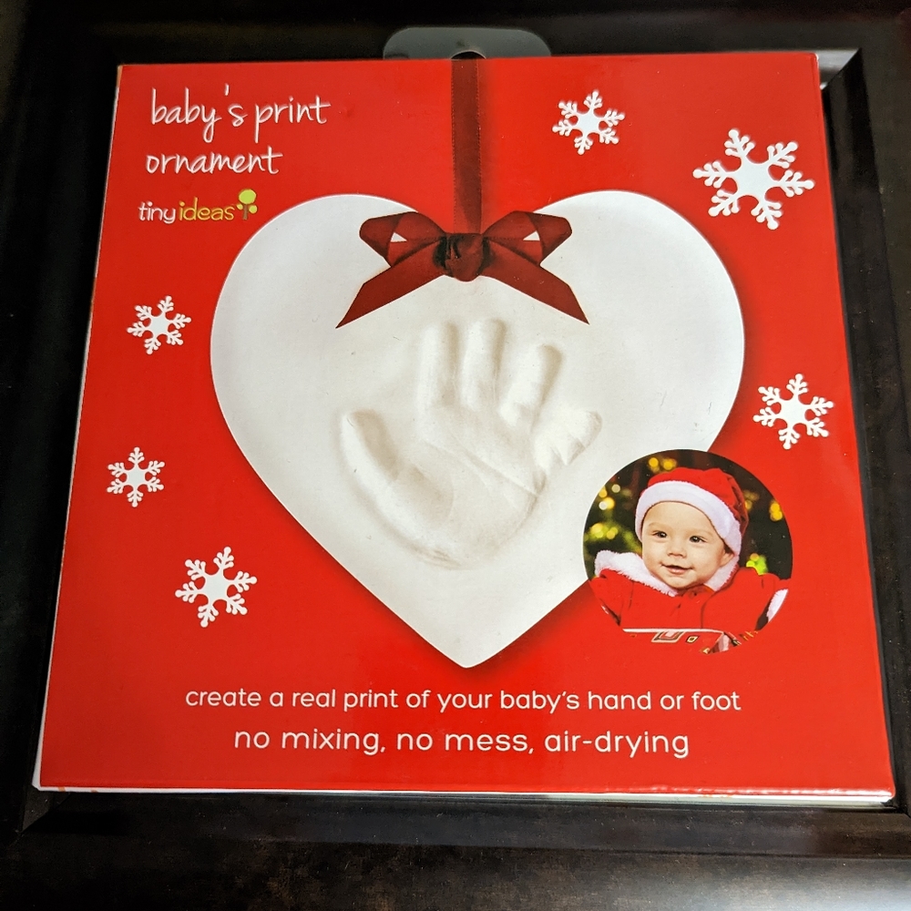 DIY Baby's First Christmas Handprint Ornament